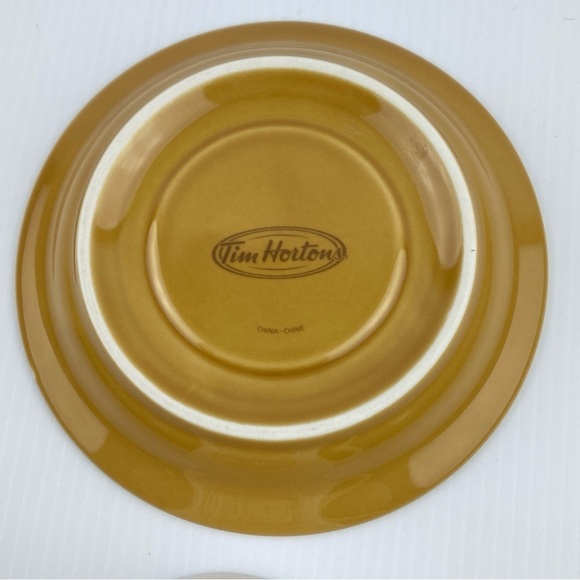 Tim Hortons Tea Cup and Saucer with Original Box Collectors 2006 - 8 ounce mug - Picture 8 of 10